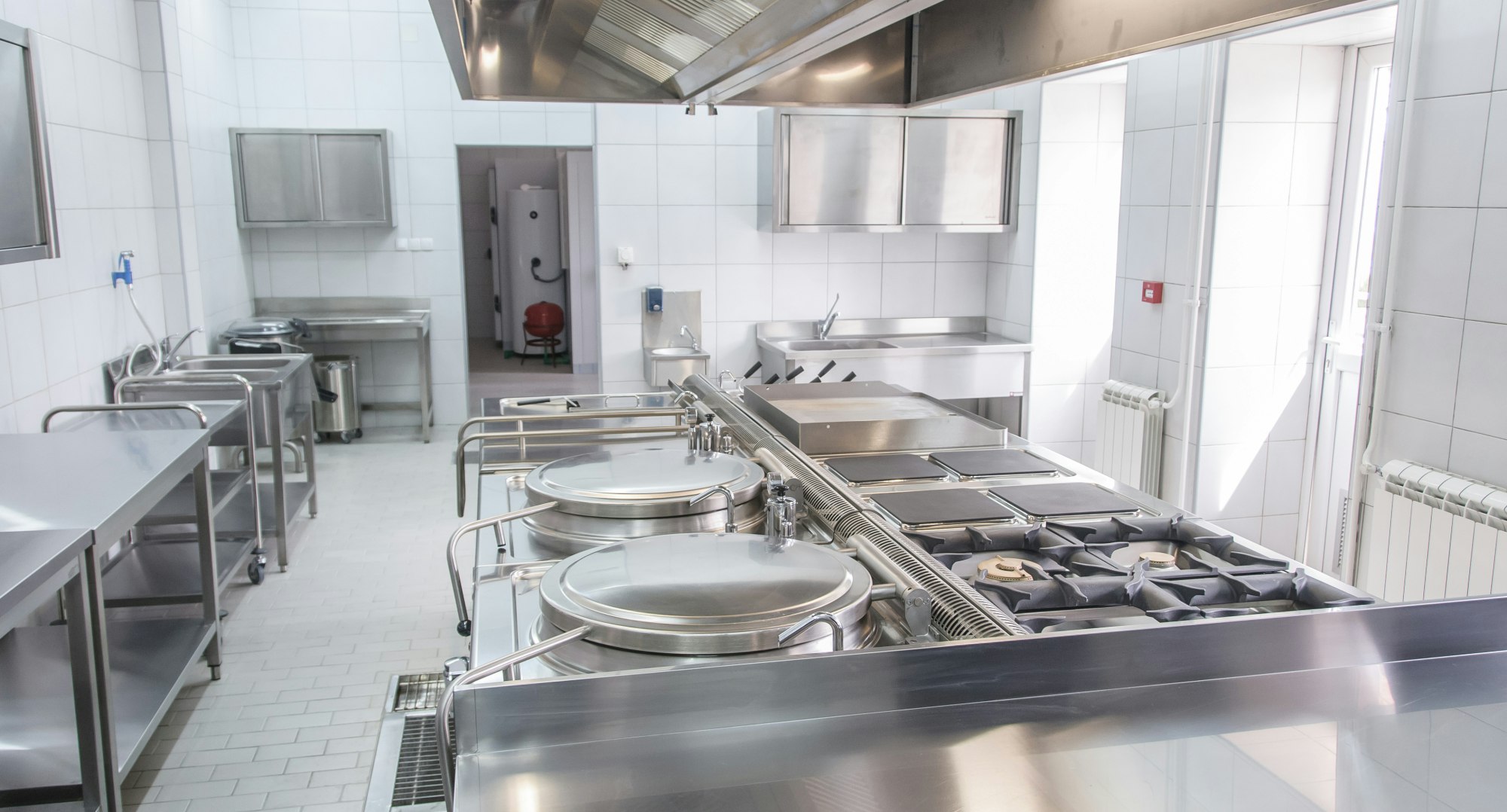 Real-Time Ozone Monitoring Enables Safe Sterilization of Food Processing Environments