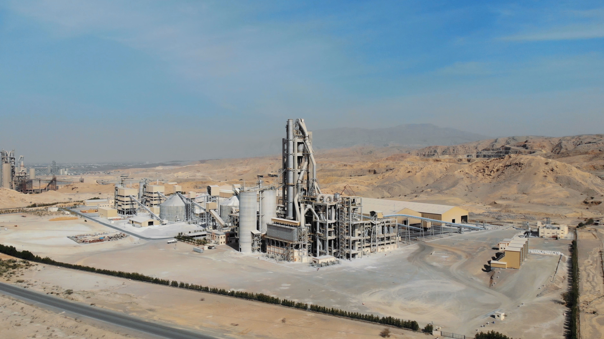 Cement Plants & Factories, UAE: Fenceline Air Pollution Monitoring