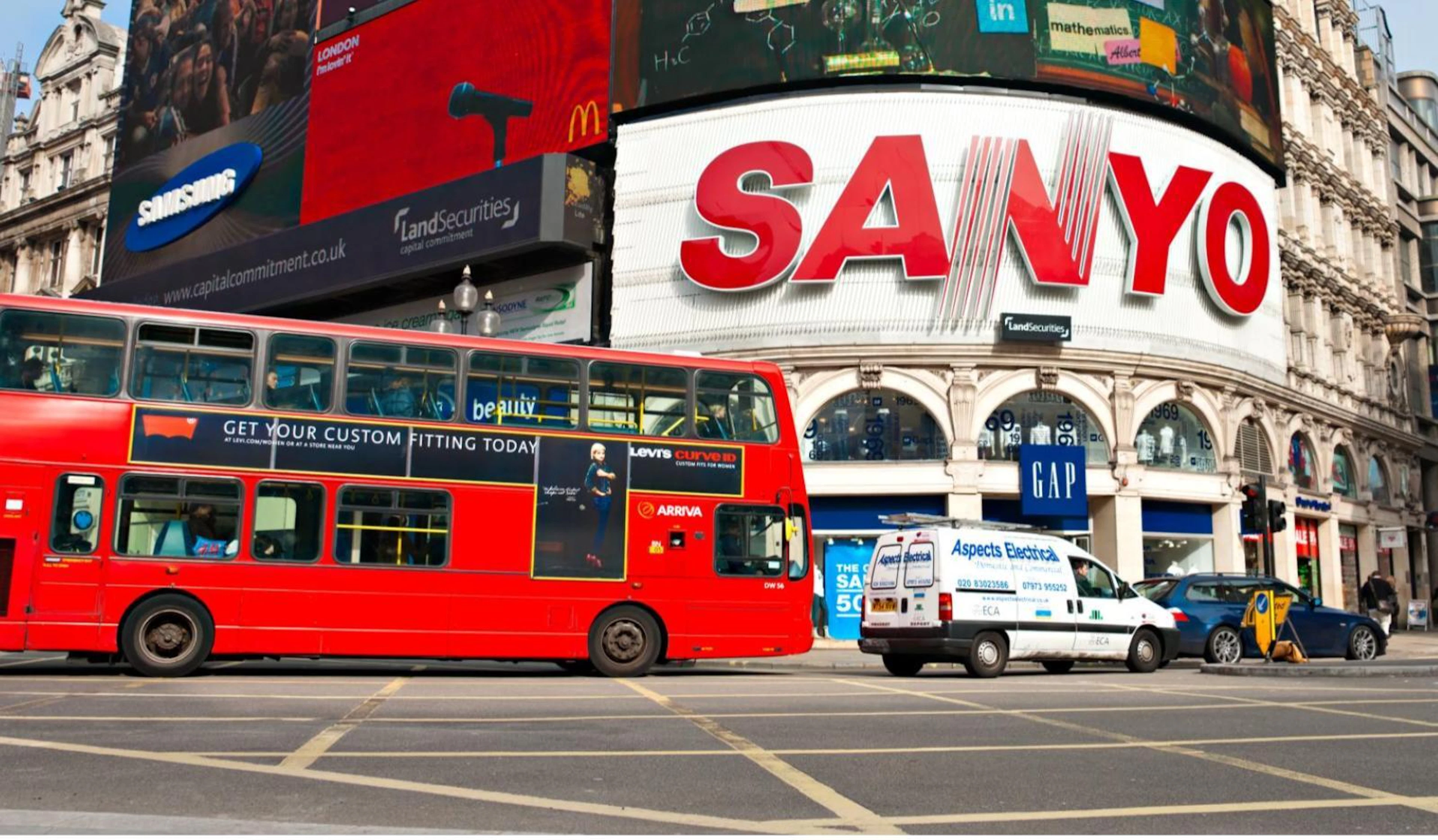 Creating a Network of Clean Air Urban Walking Routes Starts with Real-Time Air Monitoring